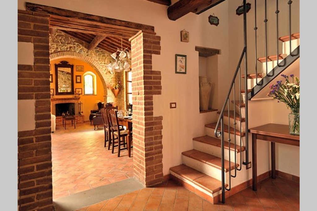 Tuscan Charme Of Cottage Roccaio Countryside Cortona Castiglion Fiorentino Bagian luar foto